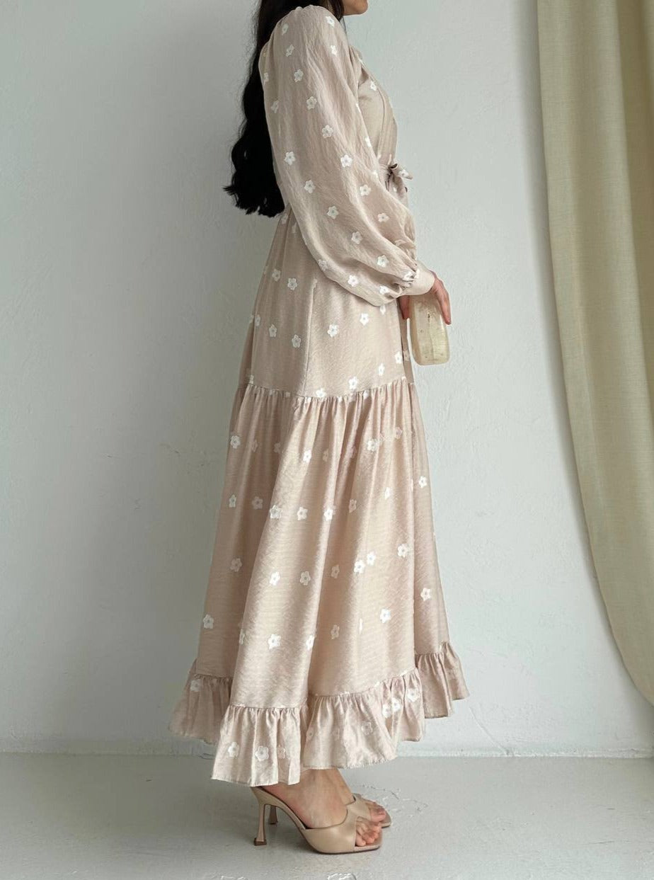 Elegant Beige Floral Dress - Long sleeve