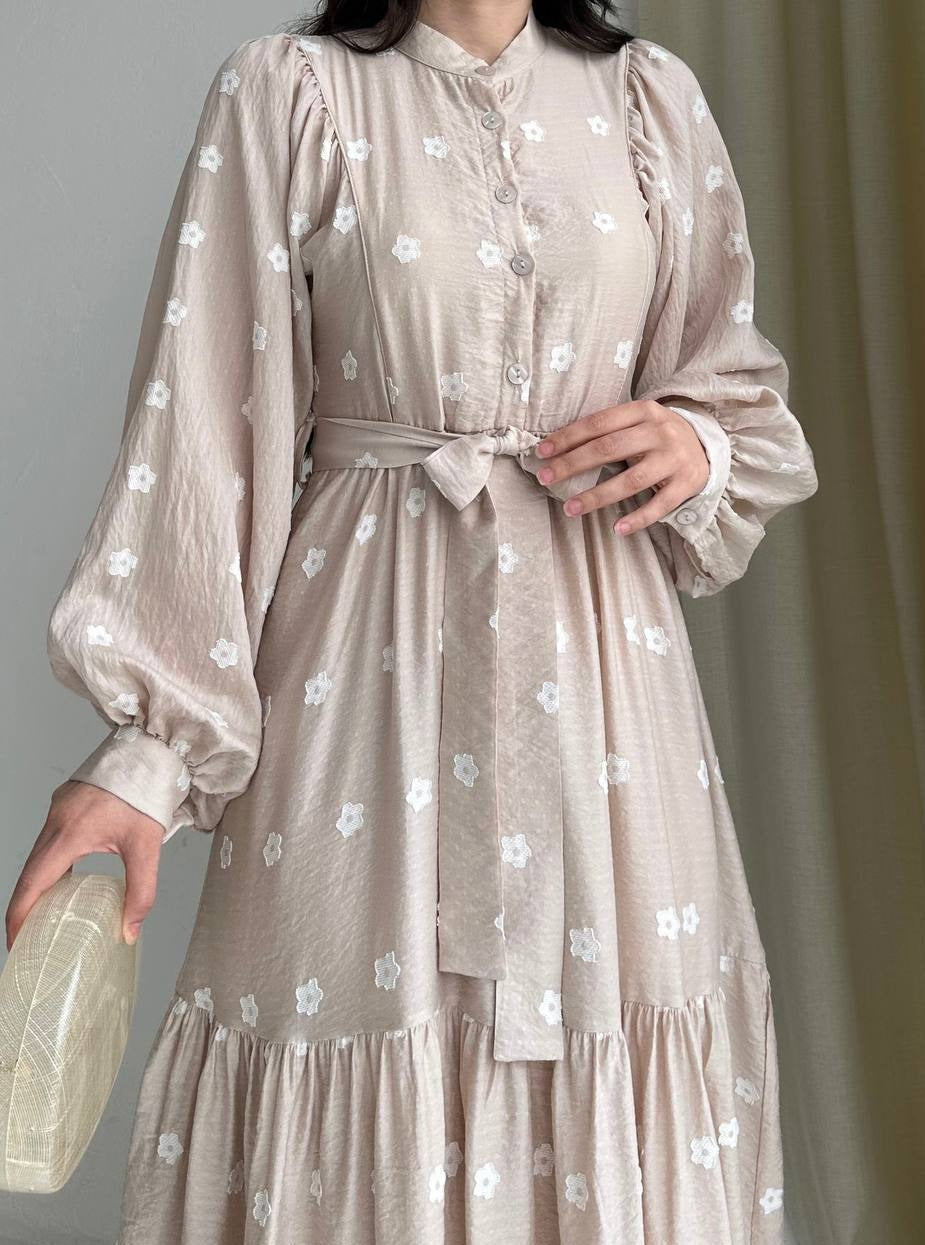 Elegant Beige Floral Dress - Long sleeve