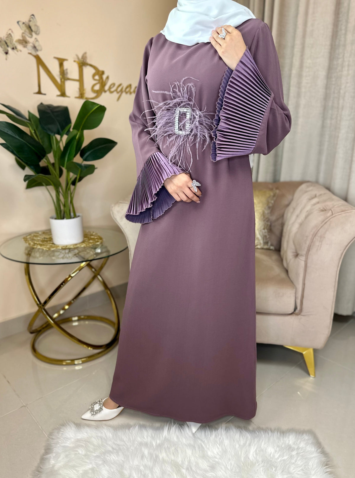 Elegant dress with feather and rhinestone belt - Long sleeve