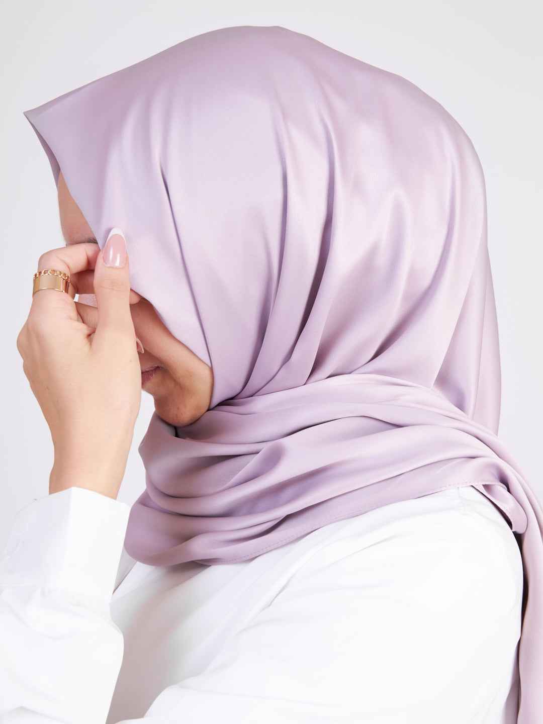 Crepe satin hijab scarf