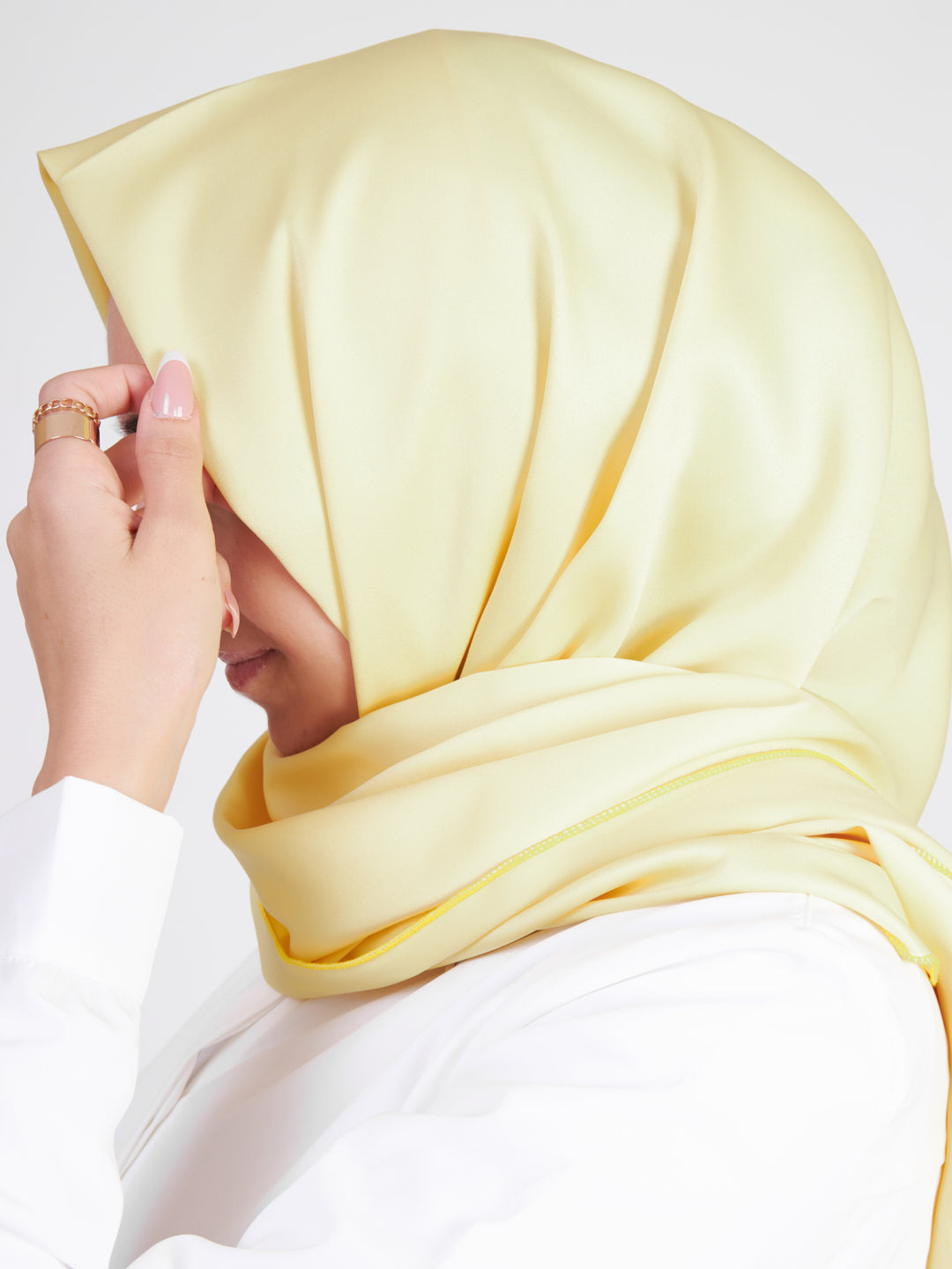 Crepe satin hijab scarf